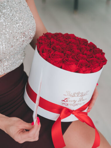 XL KARBIS UINUVAD ROOSID – LUXURY RED